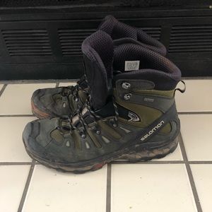 Salomon size 12 men’s hiking boots